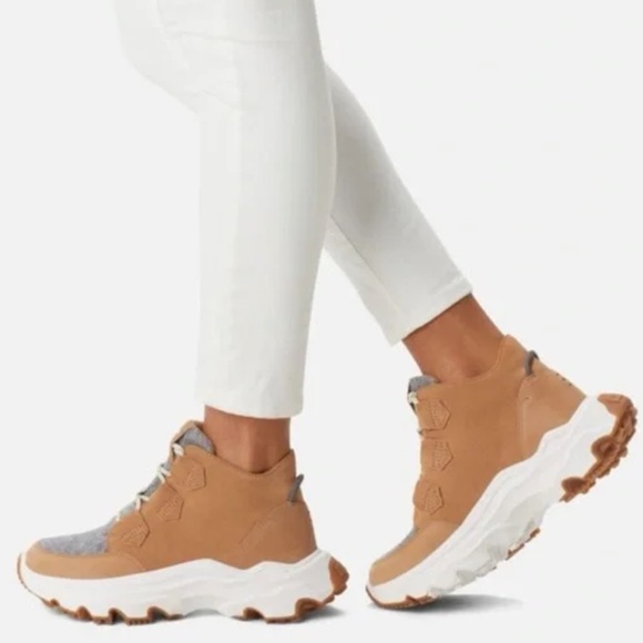 Sorel Shoes - Kinetic RNEGD Caribou Shoe Women's size 10